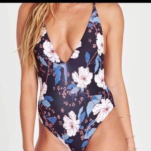 Billabong One-Piece Juniors Medium